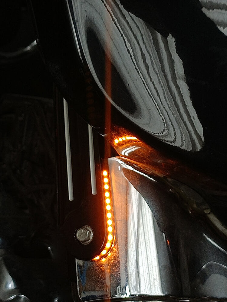 LA018214-hcmotorku-harley-Motorcycle-Flush-Fork-lightseffect