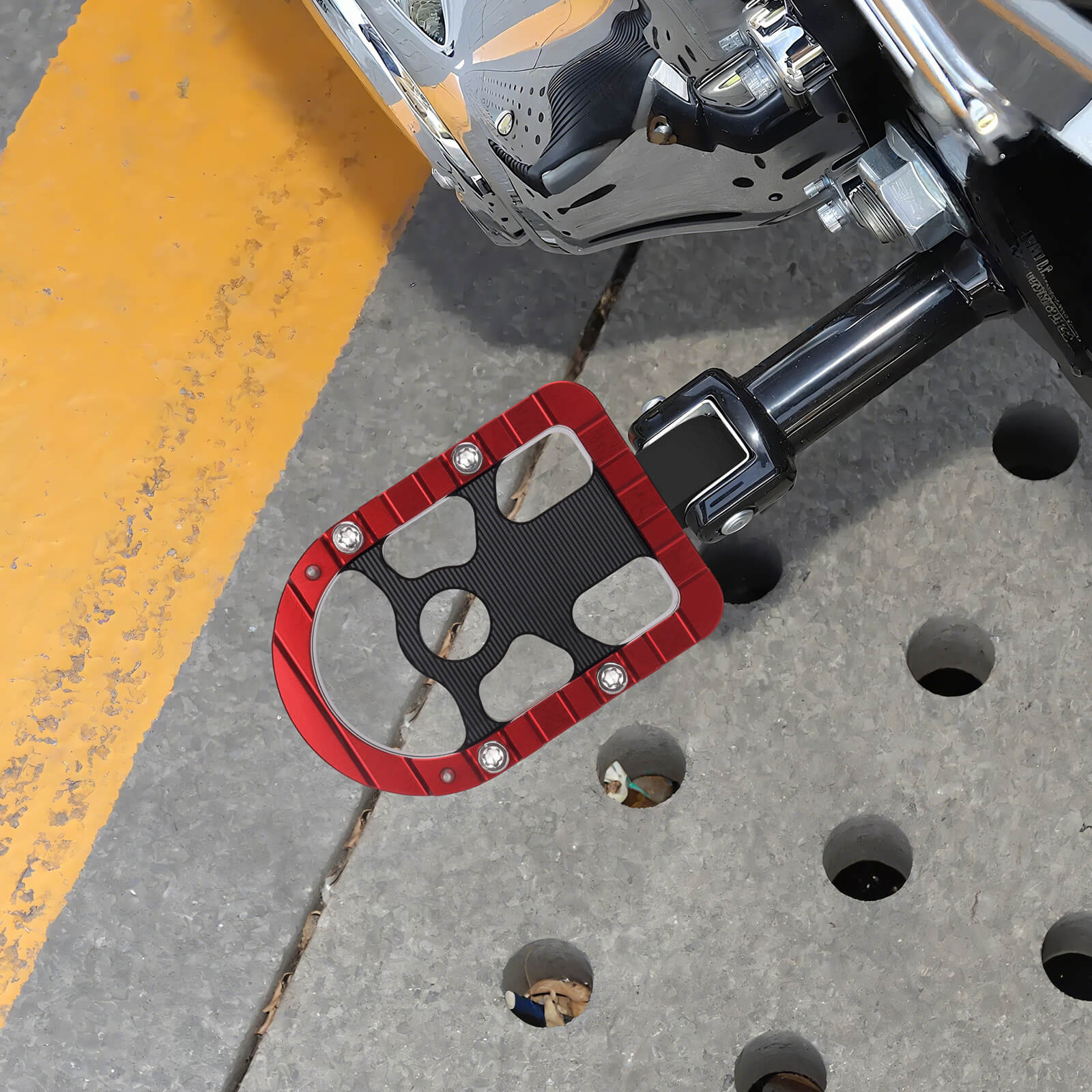PE018002 hcmotorku Motorcycle Passenger Foot Pegs for harley softail - red