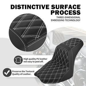 cb015002 hcmotorku 2 up diamond stitching seat softail 2018 white stitching surface detail